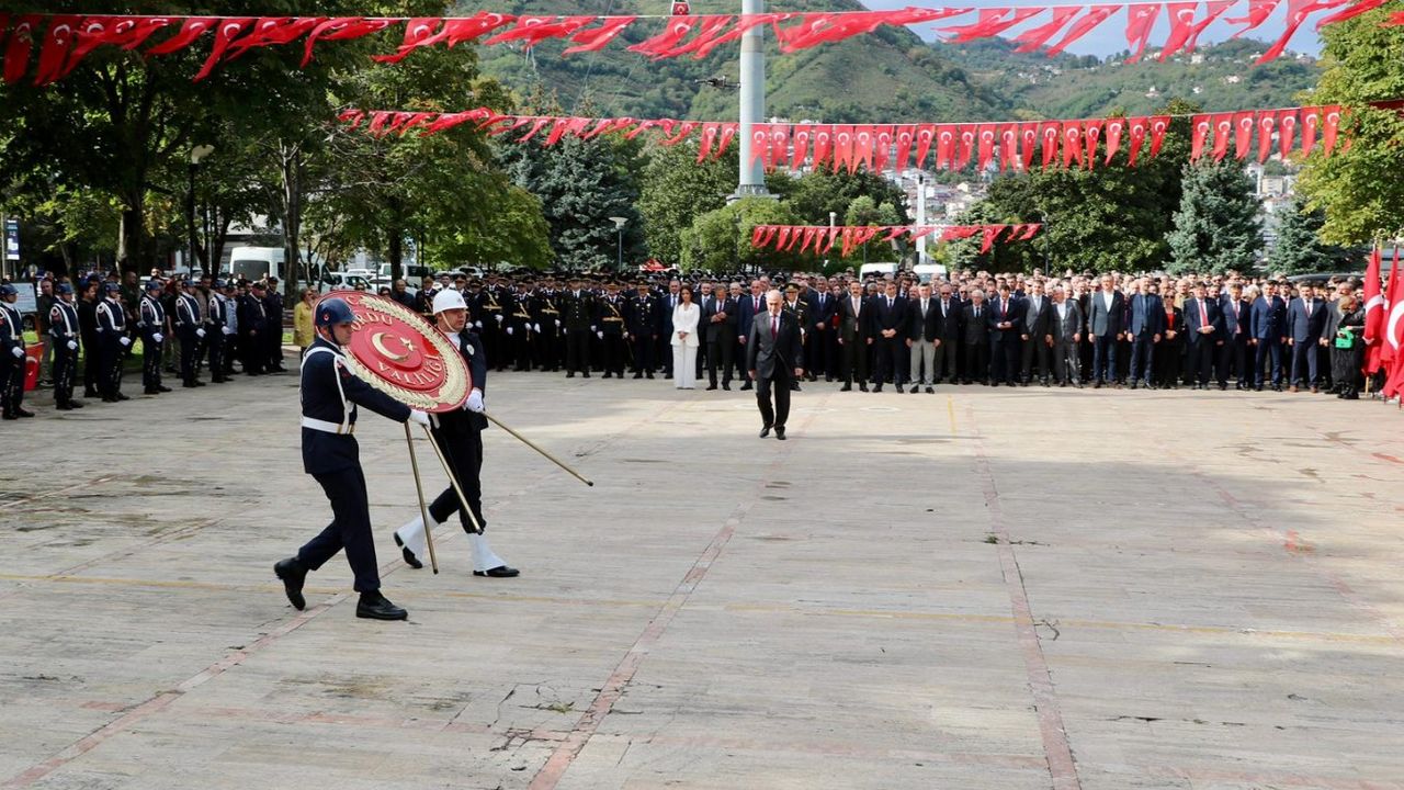 CUMHURİYET BAYRAMI KUTLAMALARI BAŞLADI
