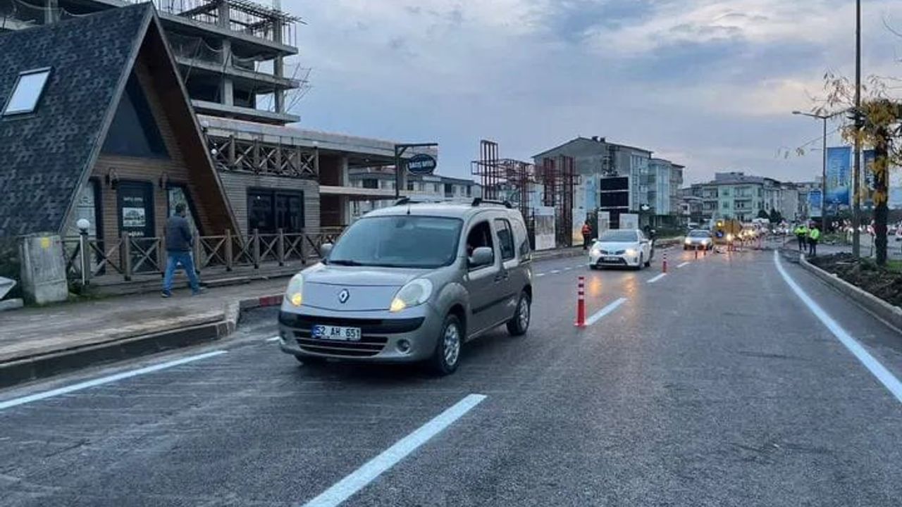 MELET KÖPRÜSÜ YENİLENDİ, DİĞER KÖPRÜDE ÇALIŞMALAR BAŞLADI