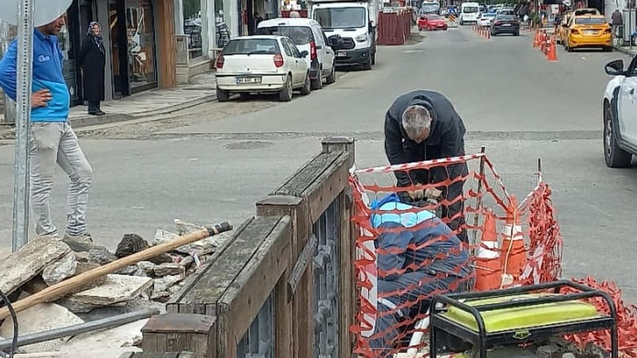 İKİ KÖPRÜ YIKILIYOR, TEK KÖPRÜ GELİYOR