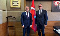 BAŞKAN DEMİRCİ’DEN PROF. DR. MAHMUT ÖZER’E TEŞEKKÜR