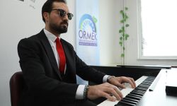 GÖRMEYEN GÖZLERLE DEĞİL, HİSSEDEN KALPLE ÇALIYOR