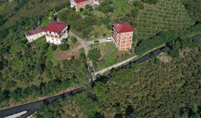 ALTINORDU YILDIZLI’DA SICAK ASFALT ÇALIŞMASI TAMAMLANIYOR