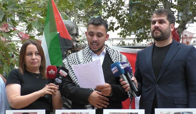 GAZZE’DEKİ ÇOCUK ÖLÜMLERİNE DİKKAT ÇEKMEK İÇİN “BOŞ SIRALAR” ETKİNLİĞİ