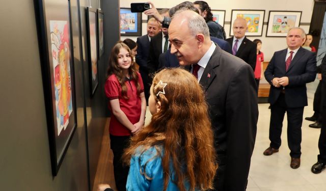 “CUMHURİYET’İN KAZANIMLARI” SERGİSİ AÇILDI