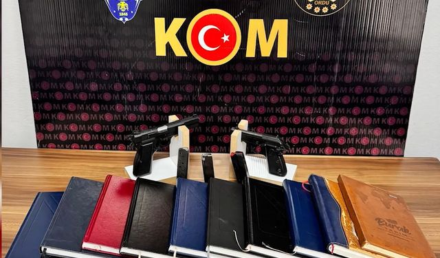 ÜNYE’DE KAÇAK SİLAH VE UYUŞTURUCU OPERASYONU: 2 KİŞİ TUTUKLANDI