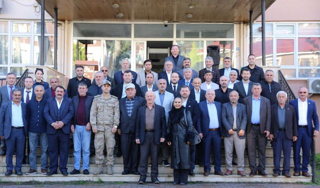 KUMRU’DA MUHTARLAR GÜNÜ COŞKUYLA KUTLANDI