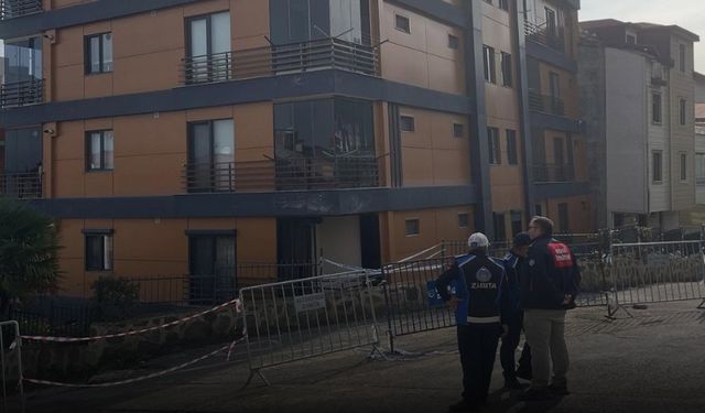 ALTINORDU’DA HASARLI BİNANIN YIKIM SÜRECİ BAŞLADI