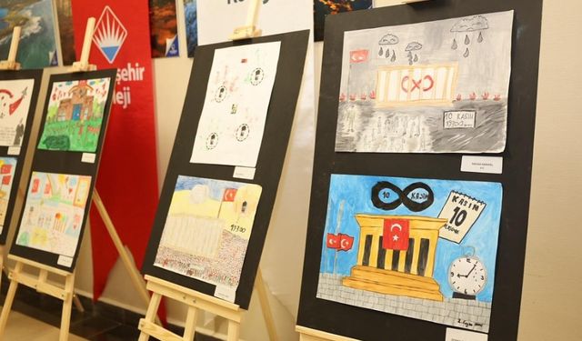ÖĞRENCİLERDEN ATATÜRK VE CUMHURİYET TEMALI RESİM SERGİSİ