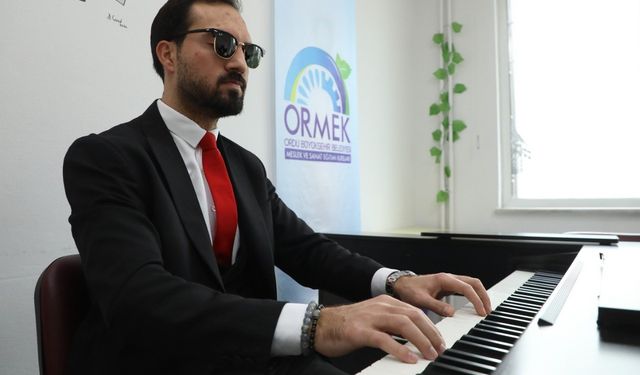 GÖRMEYEN GÖZLERLE DEĞİL, HİSSEDEN KALPLE ÇALIYOR