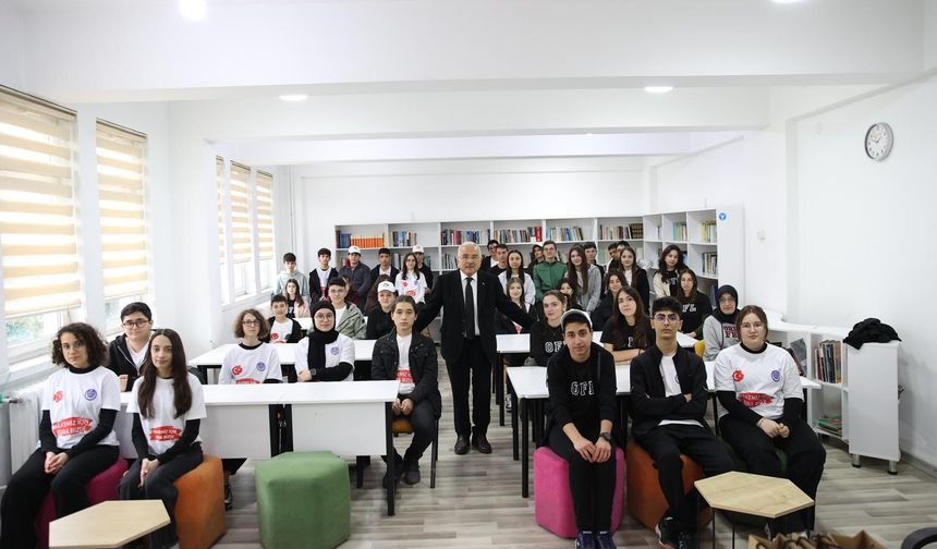BAŞKAN GÜLER’DEN ÖĞRENCİLERE MORAL ZİYARETİ