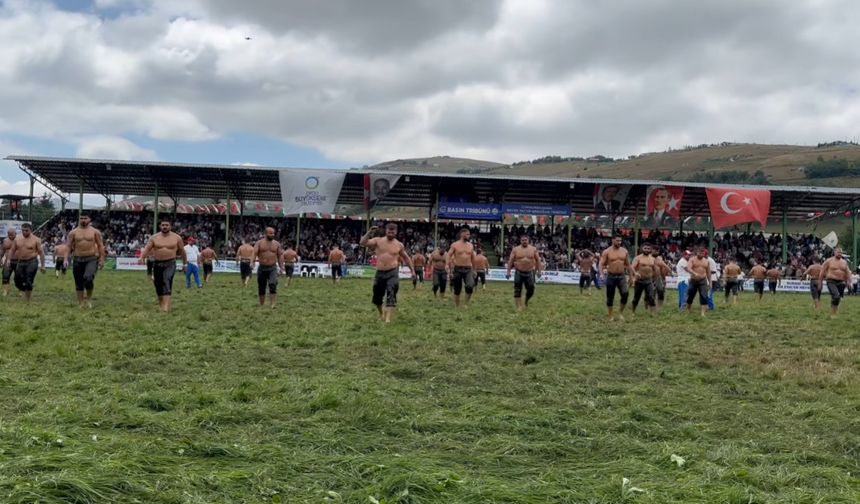 917. AYBASTI PERŞEMBE YAYLASI GÜREŞ FESTİVALİ COŞKUYLA DEVAM EDİYOR