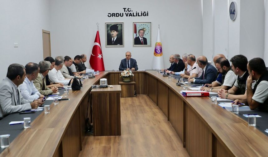 İL HAYVANLARI KORUMA KURULU TOPLANTISI, VALİ EROL’UN BAŞKANLIĞINDA YAPILDI