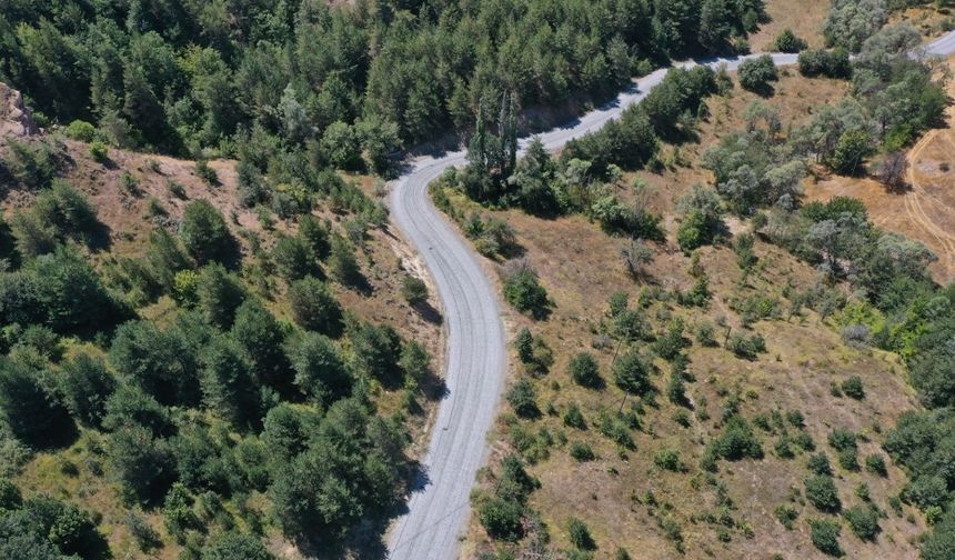 MESUDİYE’DE 12 KİLOMETRELİK GRUP YOLU ASFALTLANIYOR