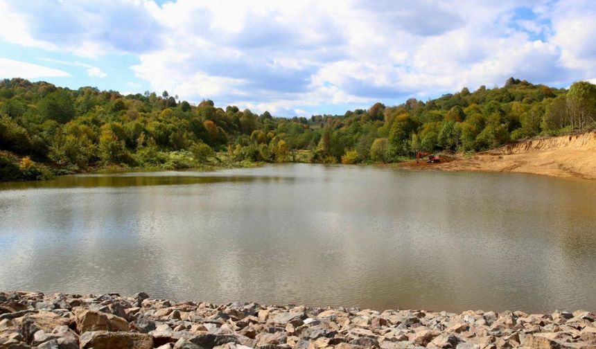 AKÖREN GÖLETİ SU TUTMAYA BAŞLADI