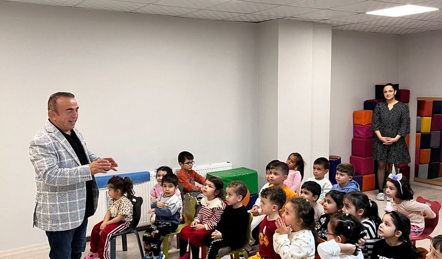 "FIS FIS İSMAİL" ORDU'DA MİNİKLERLE BULUŞTU