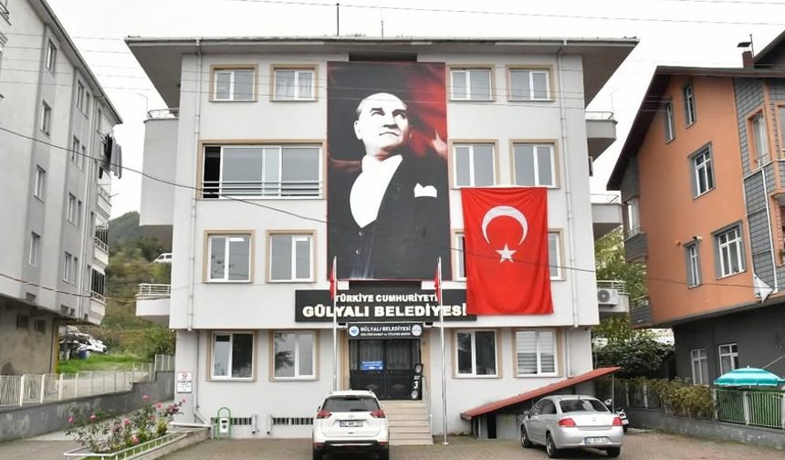 Gülyalı’da Şeffaf  Yönetim Başarısı