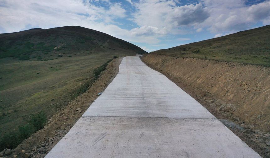 ÇAMBAŞI-MESUDİYE ARASINA BETON YOL