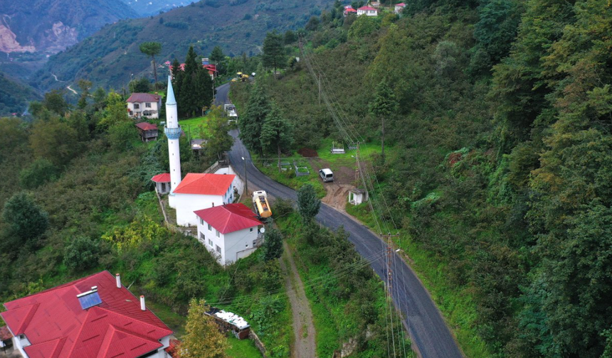 ŞENOCAK’TA 25 YILLIK YOL ÖZLEMİ SONA ERİYOR