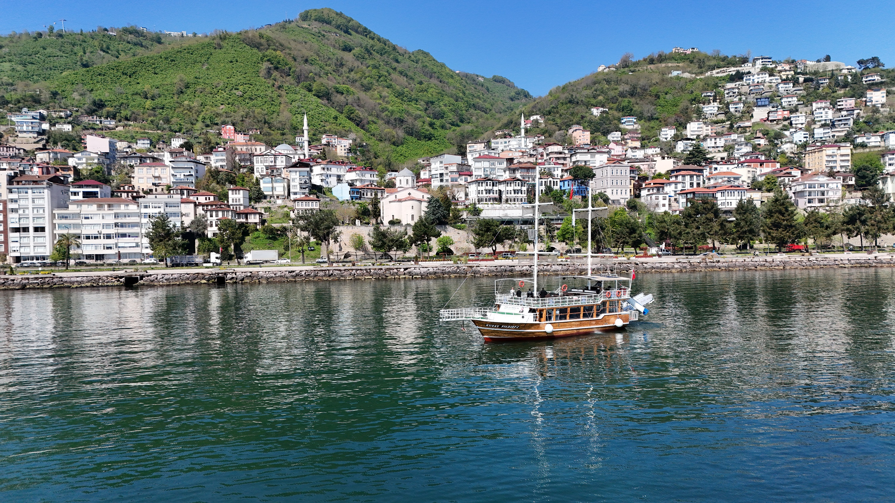 Kuzey Yildizi Yeni̇den Deni̇z Turi̇zmi̇ni̇n Hi̇zmeti̇nde (2)