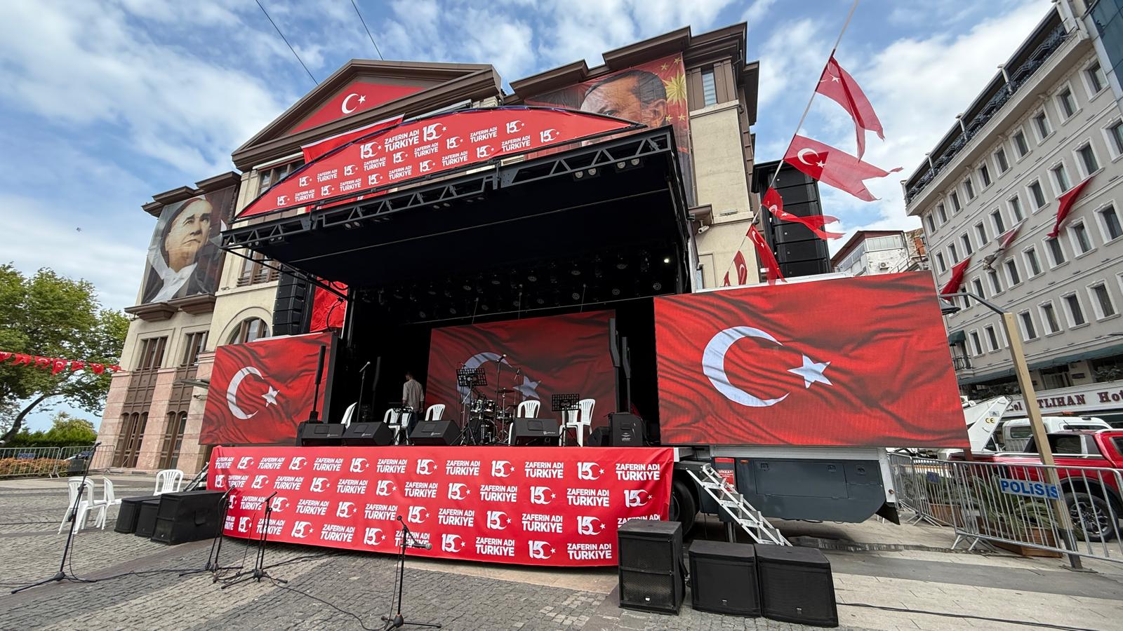 Sevgi̇ Tiri Yolculuğa Başliyor (7)